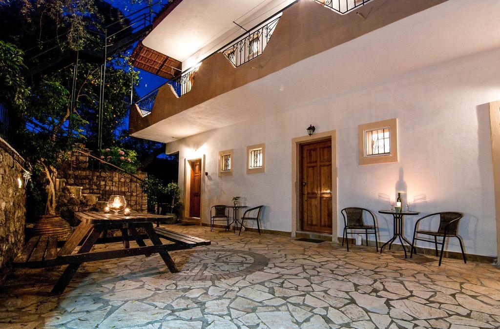 Hotel Rizos Bay Sarakiniko Sarakiniko  Esterno foto